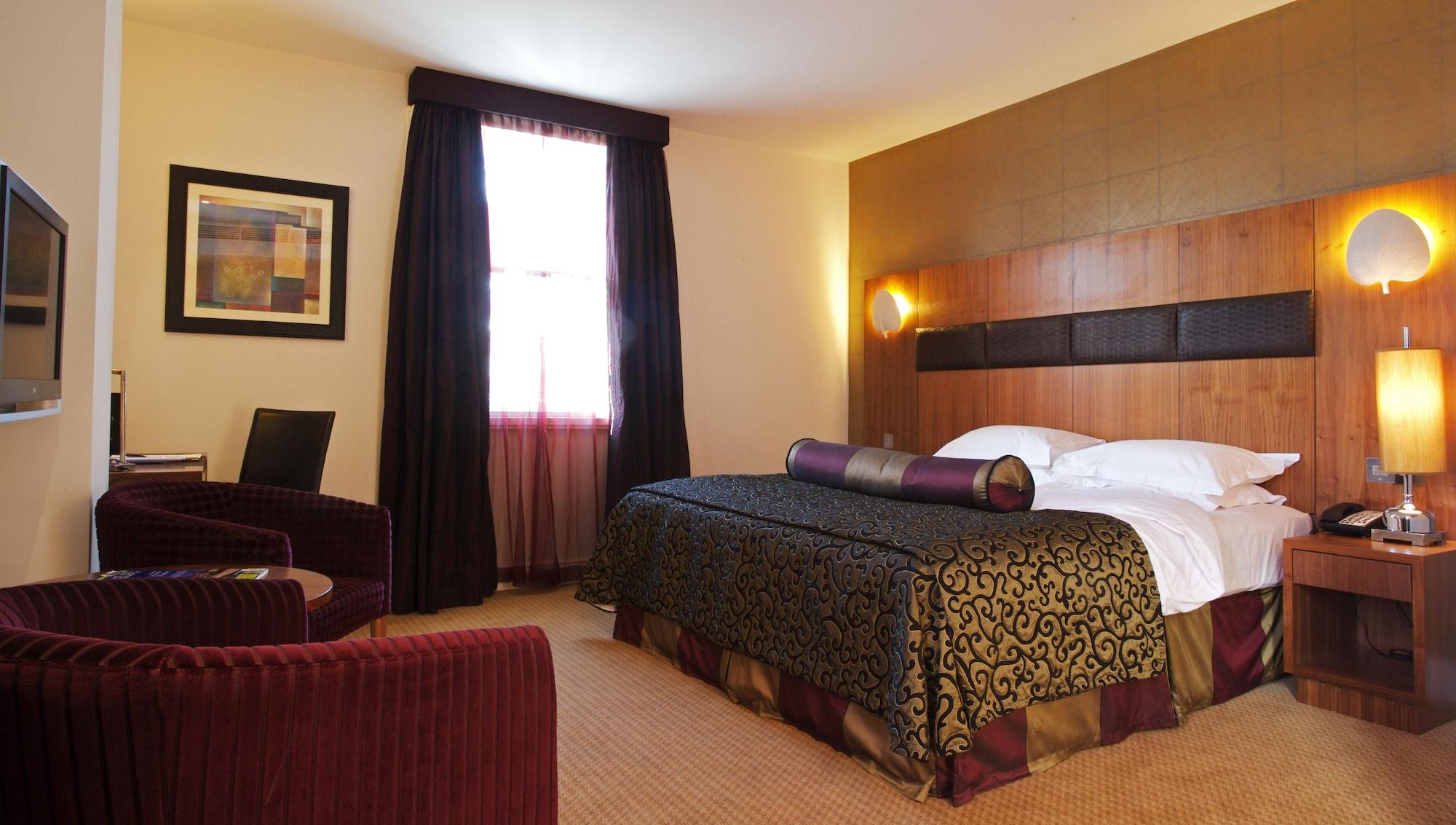 The Pinewood Hotel Slough
